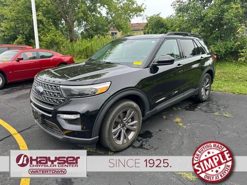 Used 2023 Ford Explorer XLT w/ Equipment Group 202A AWD/4WD image 1