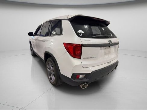 Used 2023 Honda Passport EX-L image 12