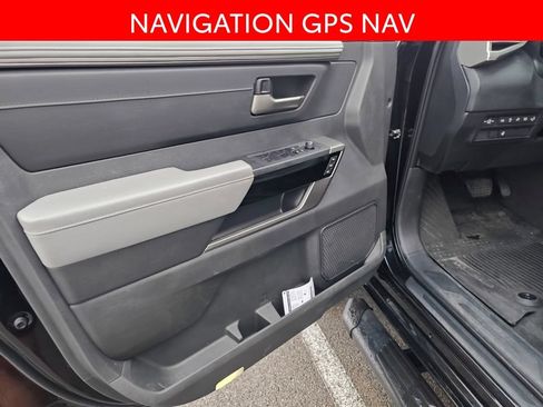 Used 2024 Toyota Tundra Limited AWD/4WD image 7