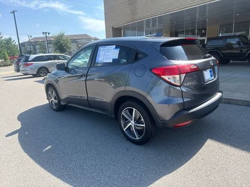 Used 2022 Honda HR-V EX-L image 2