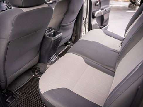 Used 2020 Toyota Tacoma TRD Off-Road image 28