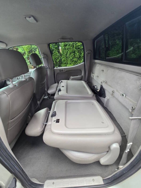 Used 2003 Toyota Tacoma PreRunner RWD image 16
