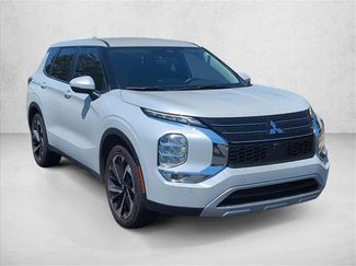 Used 2024 Mitsubishi Outlander SE FWD video 3