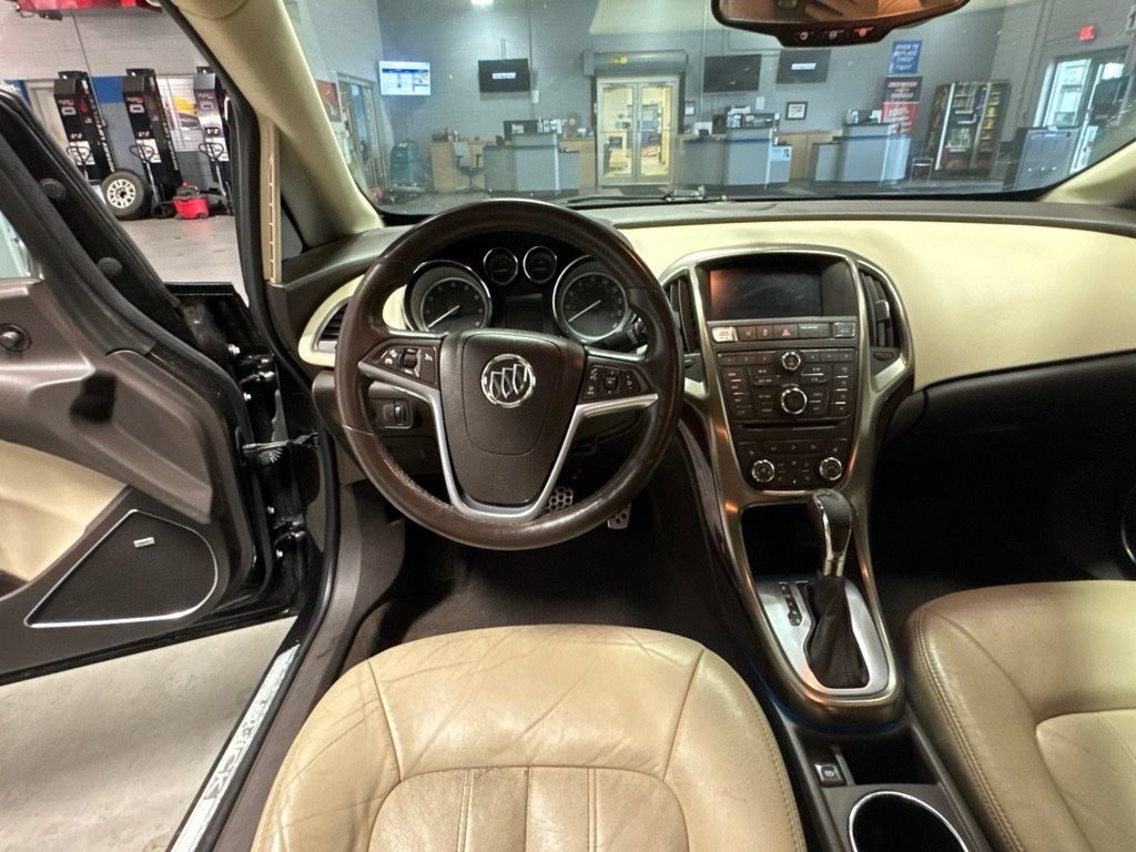 Used 2014 Buick Verano Premium FWD image 30