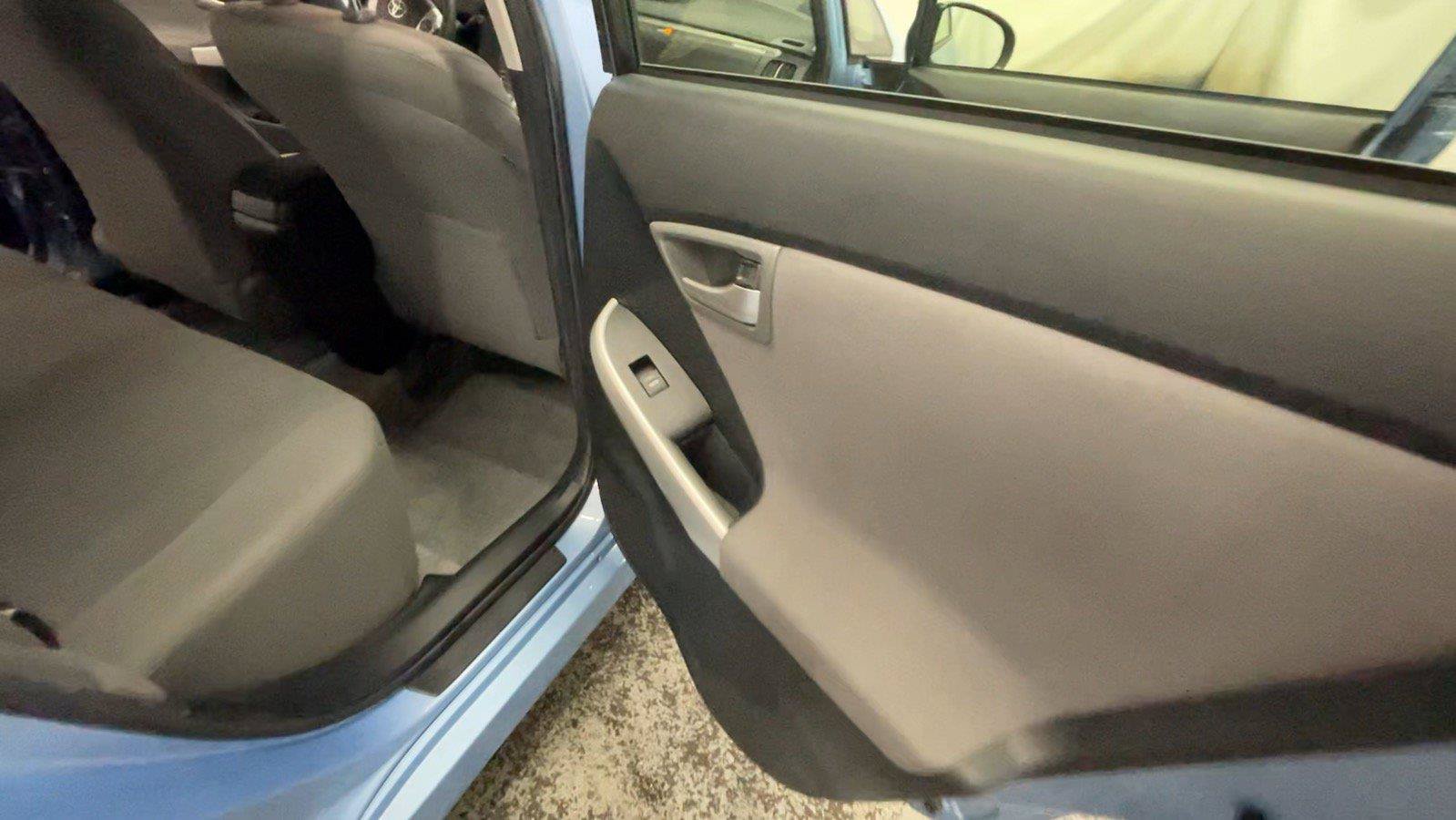 Used 2012 Toyota Prius Prime Plug-In Hybrid FWD image 21