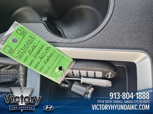 Used 2025 Nissan Altima 2.5 SV FWD image 27
