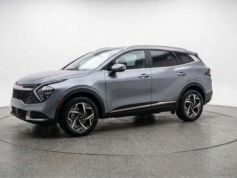 Used 2025 Kia Sportage LX FWD image 3