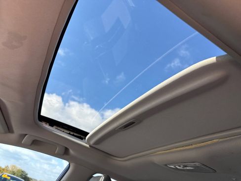 Used 2014 Toyota Corolla L image 16