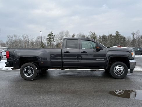 Used 2016 GMC Sierra 3500 SLE w/ SLE Preferred Package image 4