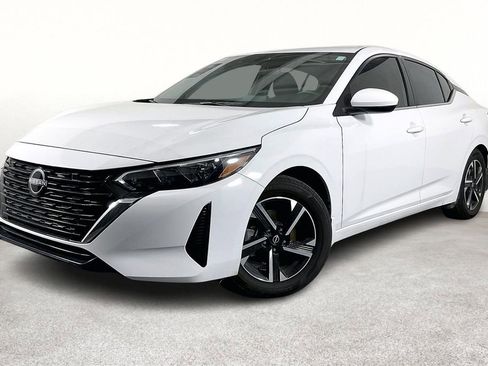 Used 2025 Nissan Sentra SV image 15