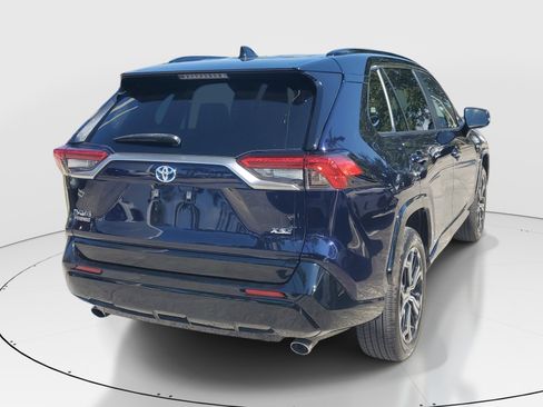 Used 2022 Toyota RAV4 XSE AWD/4WD image 3