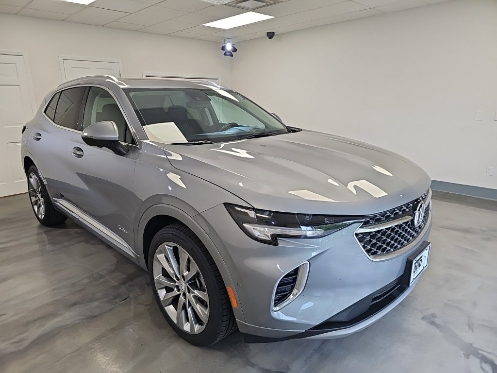 Used 2023 Buick Envision Avenir AWD/4WD image 1