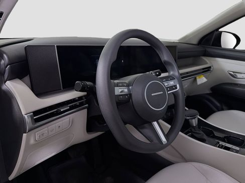 Used 2026 Hyundai Tucson SEL image 11