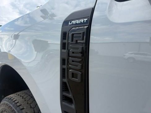 Used 2026 Ford F250 Lariat w/ Black Appearance Package AWD/4WD image 14