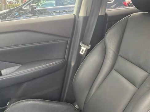 Used 2021 Nissan Rogue SL w/ Premium Package FWD image 5