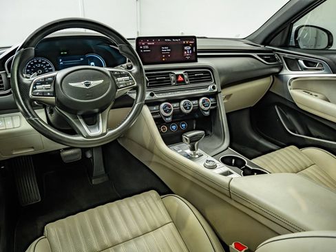 Used 2022 Genesis G70 3.3T AWD/4WD image 32
