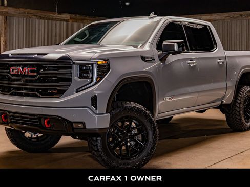 Used 2024 GMC Sierra 1500 AT4 w/ Technology Package image 5