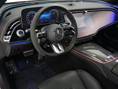Used 2025 Mercedes-Benz E 53 AMG e 4MATIC Sedan image 13