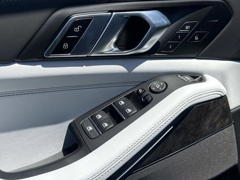 New 2026 BMW X5 sDrive40i RWD image 17
