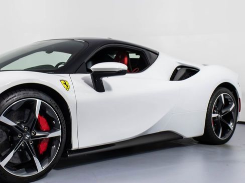 Certified 2022 Ferrari SF90 Stradale image 31