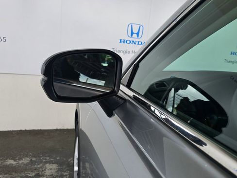 Used 2025 Honda CR-V LX image 31