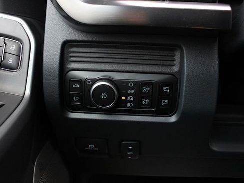 New 2026 Ford F250 Lariat w/ Black Appearance Package AWD/4WD image 9