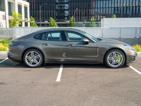 Certified 2023 Porsche Panamera 4 AWD/4WD image 8