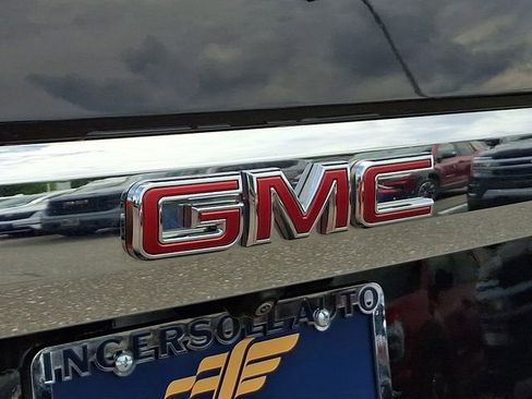 Used 2024 GMC Yukon SLE AWD/4WD image 30