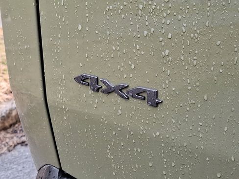 New 2026 Jeep Cherokee Overland image 7