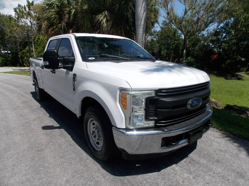 Used 2017 Ford F250 XL w/ Power Equipment Group RWD image 1