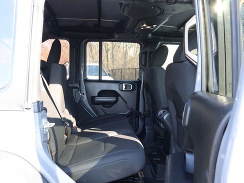 Used 2023 Jeep Wrangler Unlimited w/ Cold Weather Group image 40