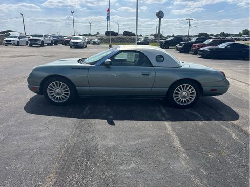 Used 2004 Ford Thunderbird Pacific Coast RWD image 2