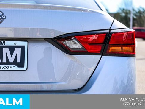 Certified 2025 Nissan Altima 2.5 S FWD image 15