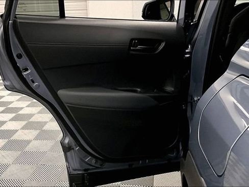 Used 2022 Toyota Corolla Cross LE w/ Moonroof Package image 23