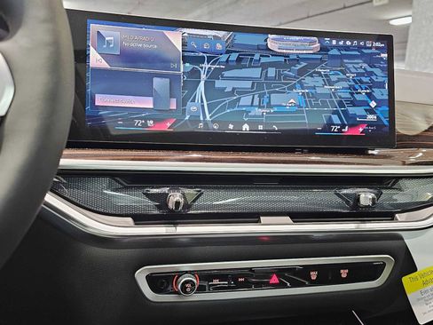 New 2026 BMW X5 xDrive40i w/ M Sport Package image 16