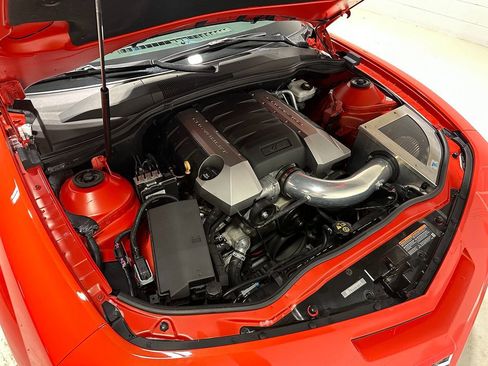 Used 2010 Chevrolet Camaro SS w/ Interior Accent Trim Package image 3