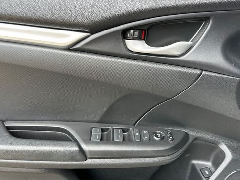 Used 2021 Honda Civic Sport image 12