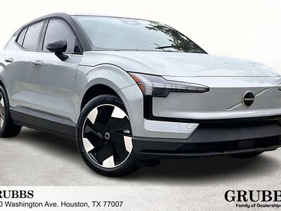 New 2026 Volvo EX30 Plus w/ Protection Package Premier