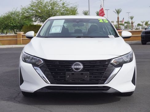 Certified 2025 Nissan Sentra SV FWD image 5