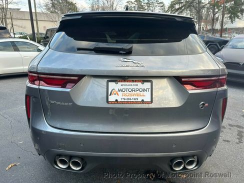 Used 2022 Jaguar F-PACE SVR AWD/4WD image 6