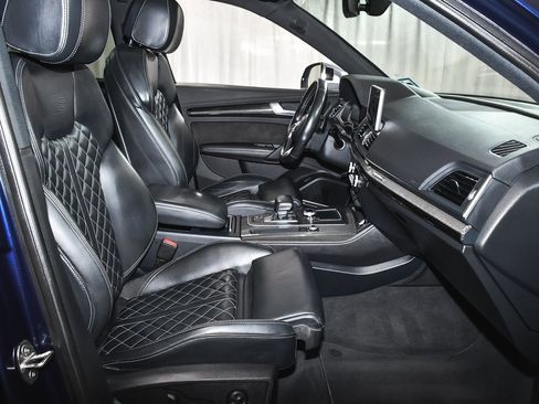 Used 2018 Audi SQ5 Premium Plus w/ Navigation Package image 64