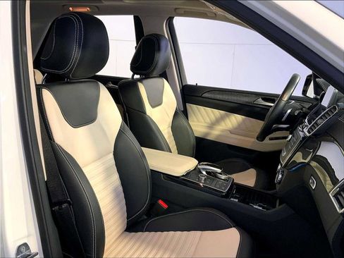 Used 2019 Mercedes-Benz GLE 43 AMG 4MATIC image 18