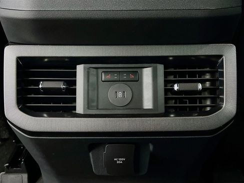 New 2026 Ford F250 Platinum w/ Tremor Off-Road Package image 30