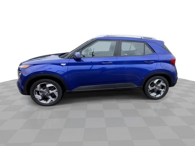 Used 2025 Hyundai Venue SEL FWD image 7