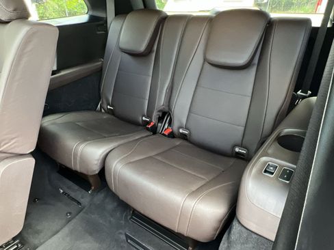 Used 2022 Mercedes-Benz GLS 450 4MATIC image 31