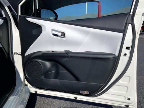 Used 2020 Toyota Prius Prime Limited image 22