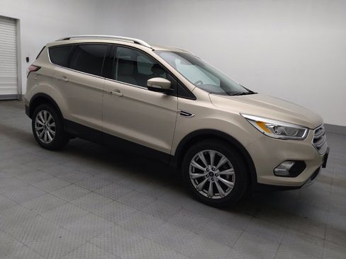 Used 2017 Ford Escape Titanium FWD image 11