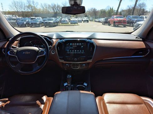 Used 2019 Chevrolet Traverse High Country AWD/4WD image 19