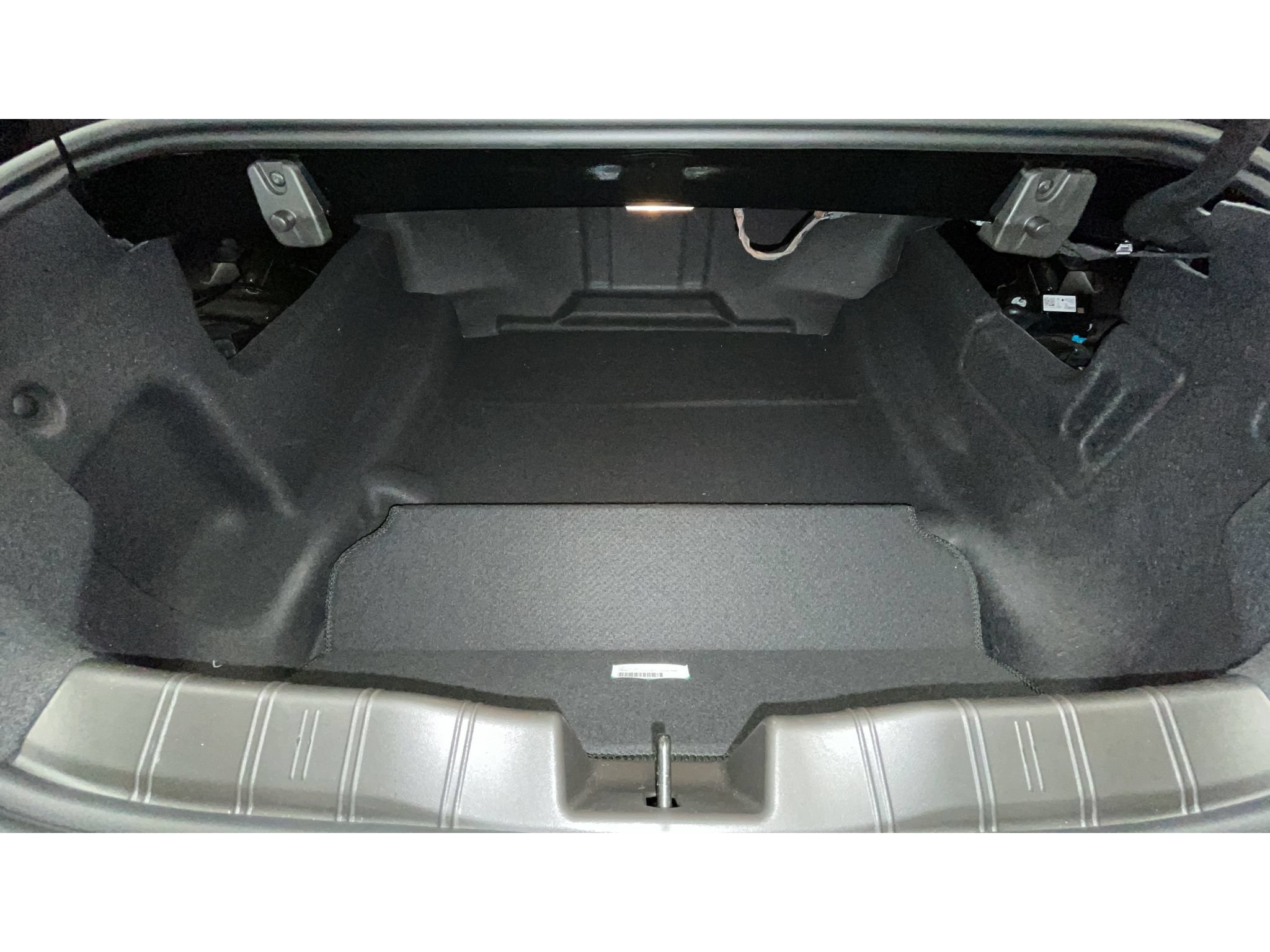 Used 2023 Chevrolet Camaro LT w/ Technology Package RWD image 16