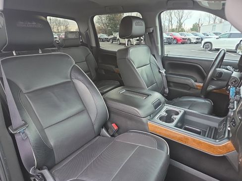 Used 2017 Chevrolet Silverado 1500 High Country image 23